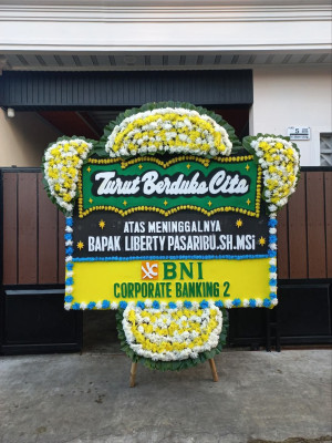 Papan Bunga Duka di Susunan Baru